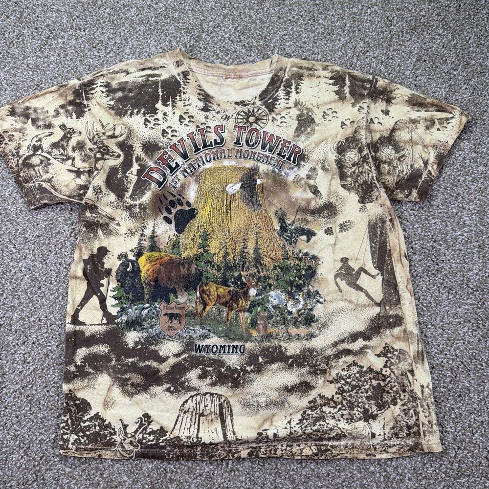 Vintage Devils Tower Wyoming Nature Tee All Over Print Size Large